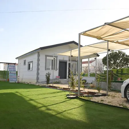 Land Of Legends Karsisi Havuzlu Mustakil Ev Casa vacanze
