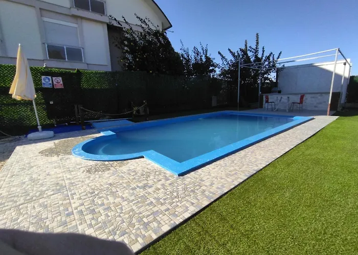 Semesterbostad Tiny Muestakil Havuzlu Ev